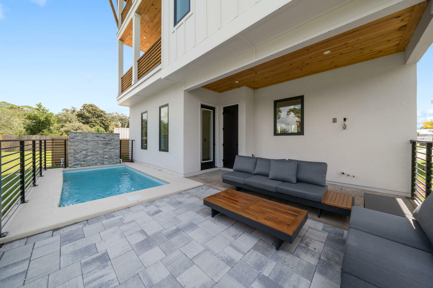 Property Photo: 2456 Belmar Court FL 32408
