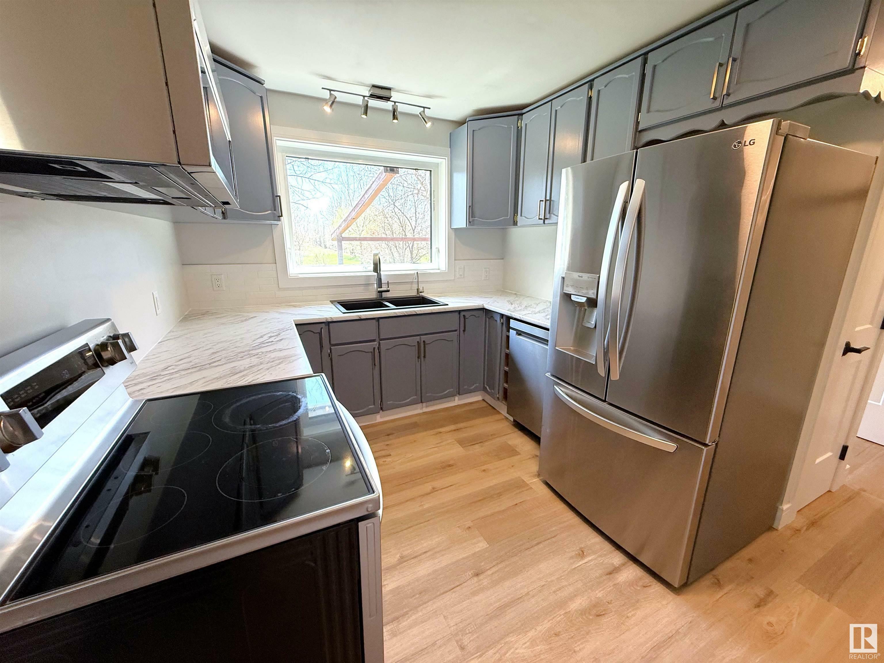 Property Photo: 53219 Rge Road 271 17 AB T7X 3L9