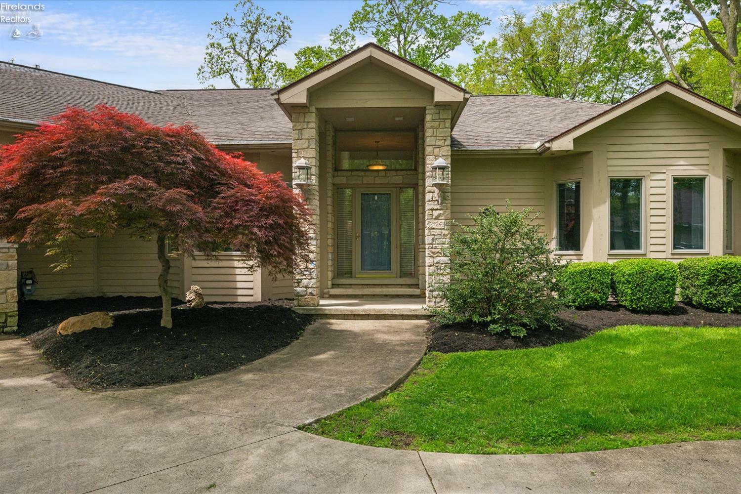 Property Photo: 3535 E High Point Lane OH 43452