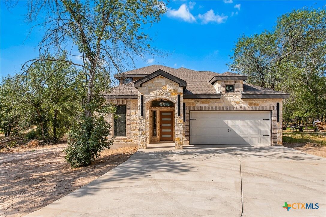 Property Photo: 22455 Mathis Road TX 78264