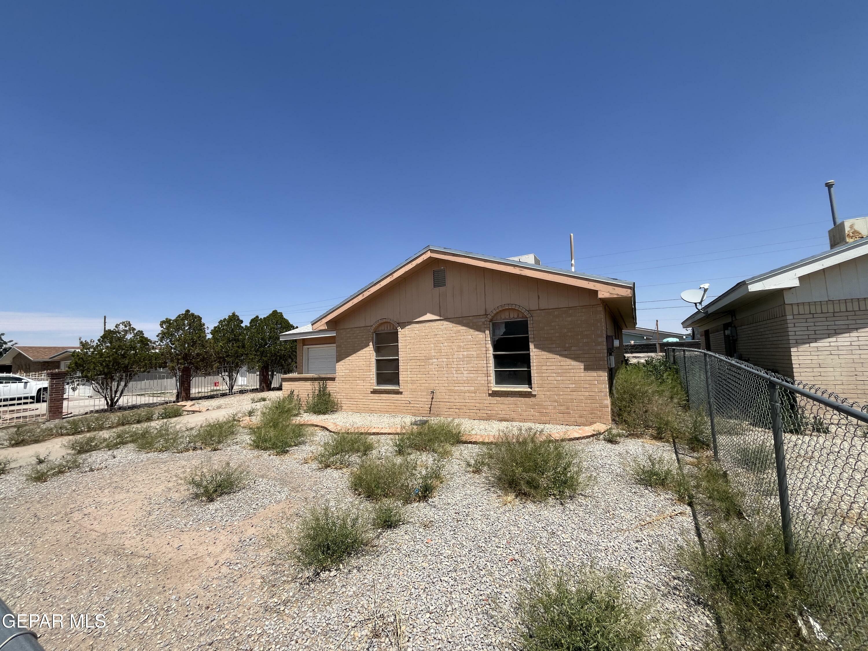 Property Photo: 9317 Envoy Way TX 79907