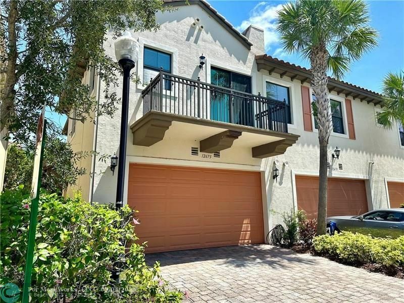 Property Photo: 12675 NW 32nd Ct FL 33323