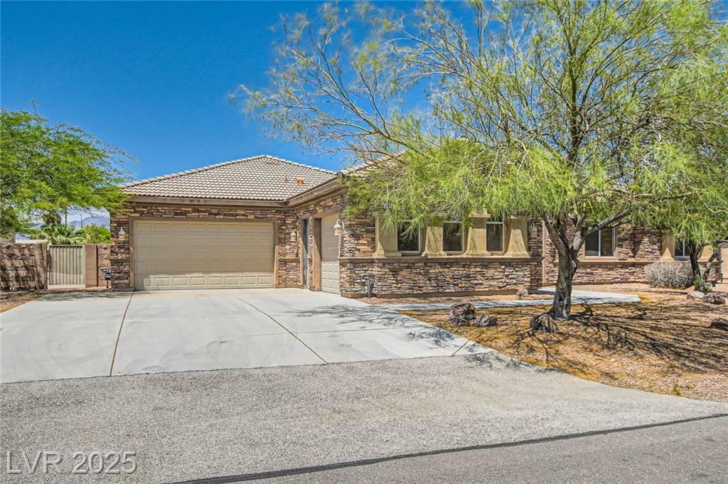 Property Photo: 3910 Internet Avenue NV 89031