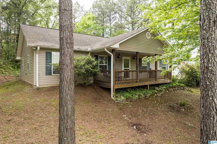 Property Photo: 1141 Railroad Drive AL 35079
