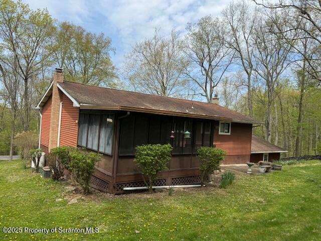 Property Photo: 322 Shadowbrook Drive PA 18657