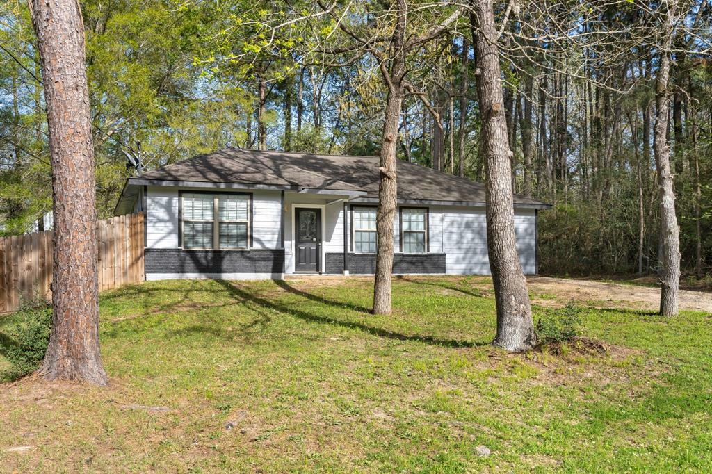 Property Photo: 2375 Shadow Lane TX 77316