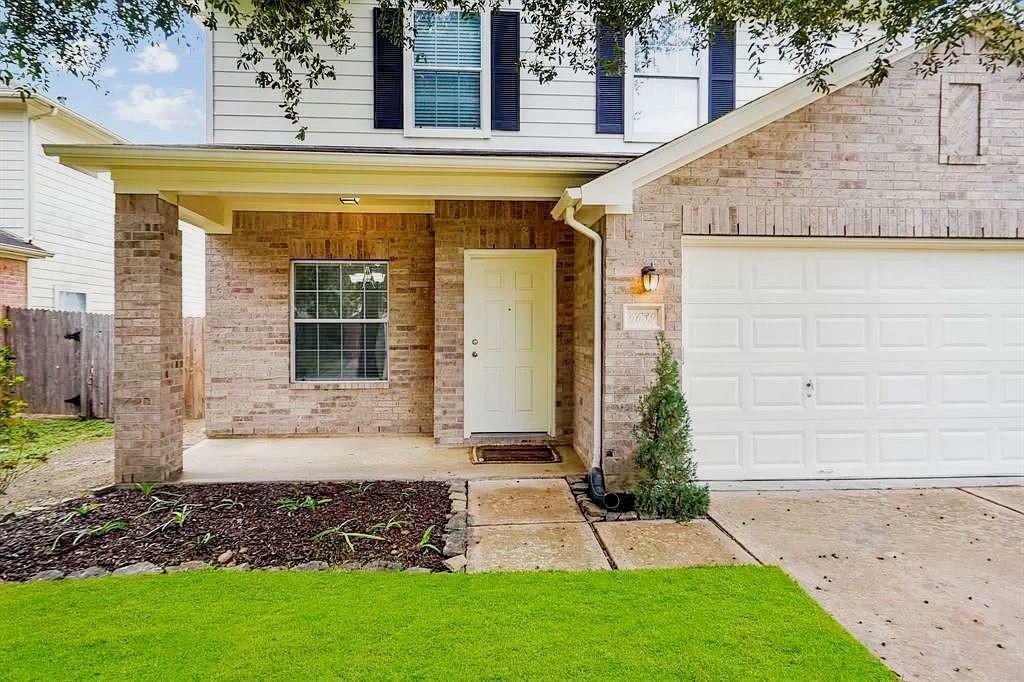 Property Photo: 6639 Stonecross Creek Lane TX 77449