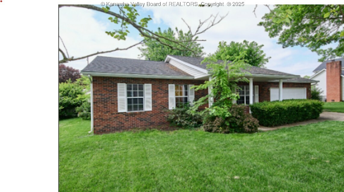 Property Photo: 5 Royal Oak Court WV 25526