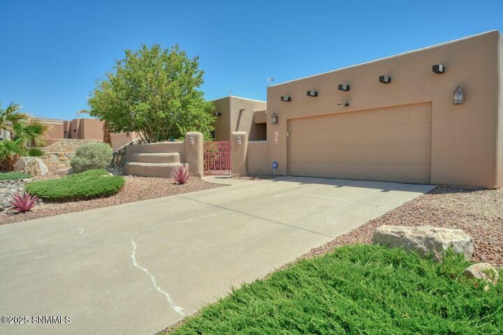 Property Photo:  2458 Conchas Lane  NM 88011 