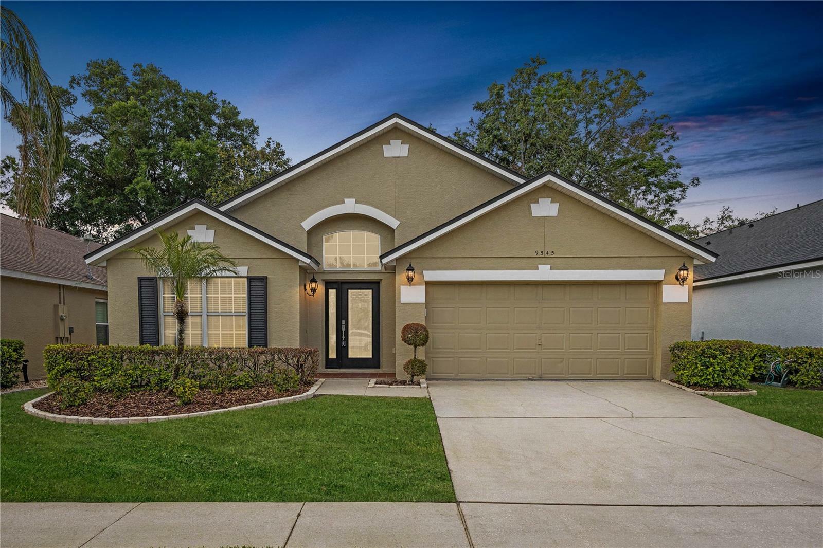 Property Photo: 9545 Southern Garden Circle FL 32714