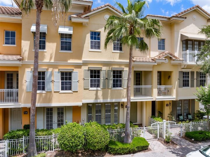 Property Photo:  724 Greybull Run  FL 32746 
