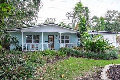 Property Photo: 7842 15th Way N FL 33702
