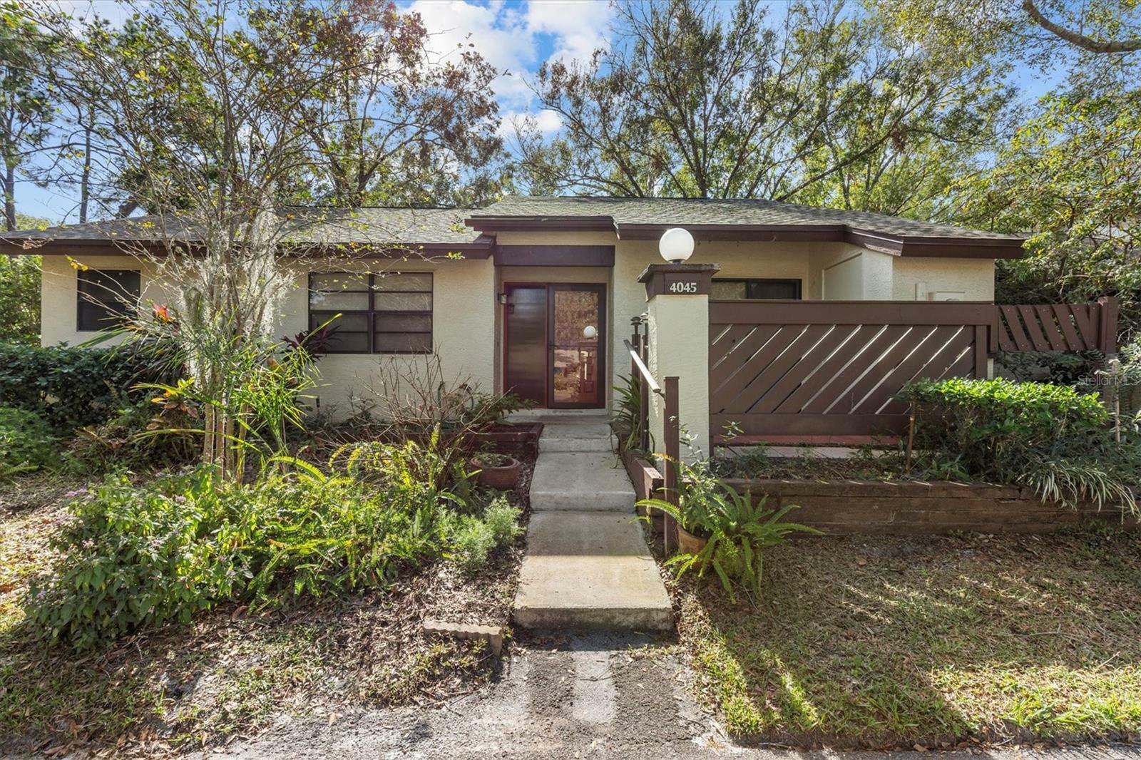 Property Photo: 4045 Arrowwood Court 4045 FL 34684