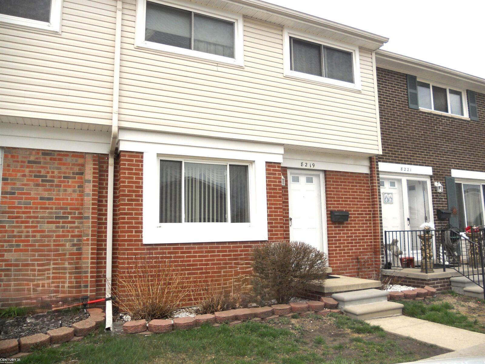 Property Photo:  8219 Dartmouth Avenue  MI 48093 