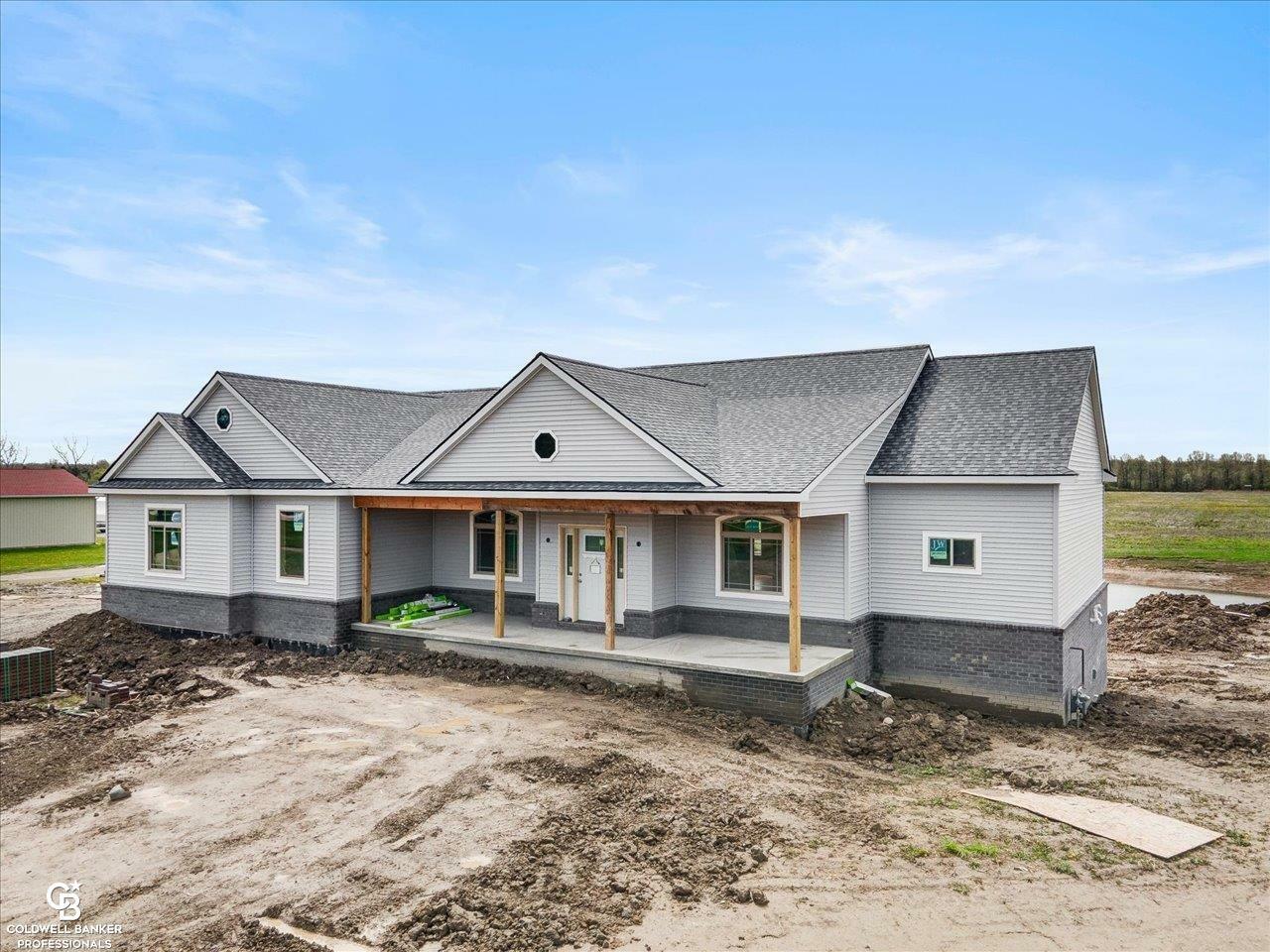 Property Photo: 6887 Springborn Road MI 48054