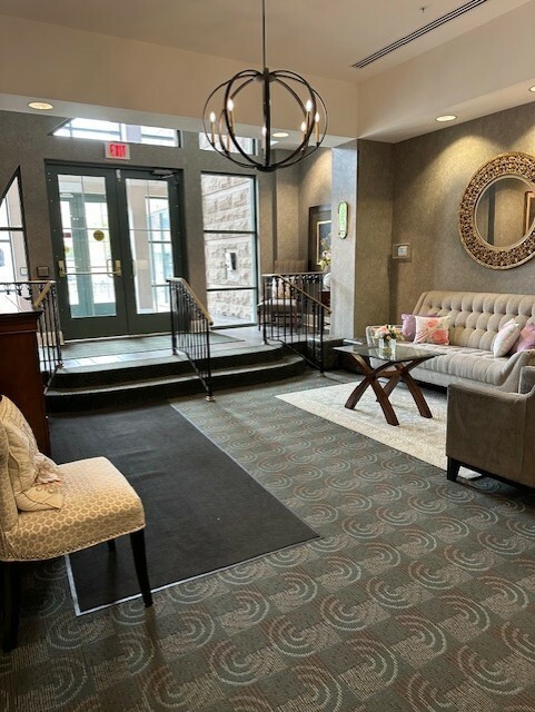 Property Photo:  44 N Vail Avenue 313  IL 60005 