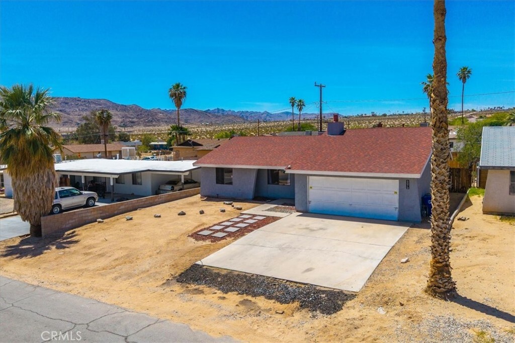 Property Photo: 6070 Chia Avenue CA 92277