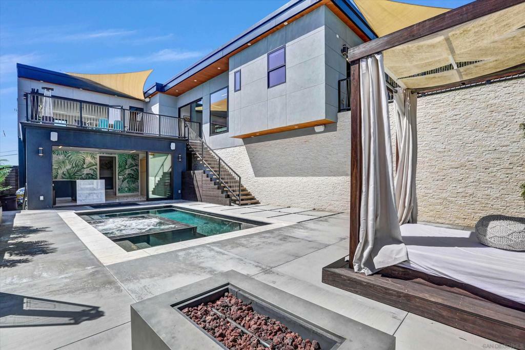 Property Photo: 1892 Titus St CA 92110
