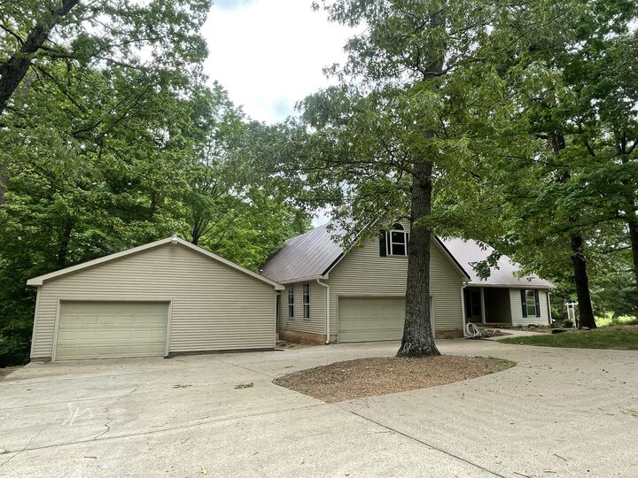 Property Photo: 1113 Hazel Dr TN 37043