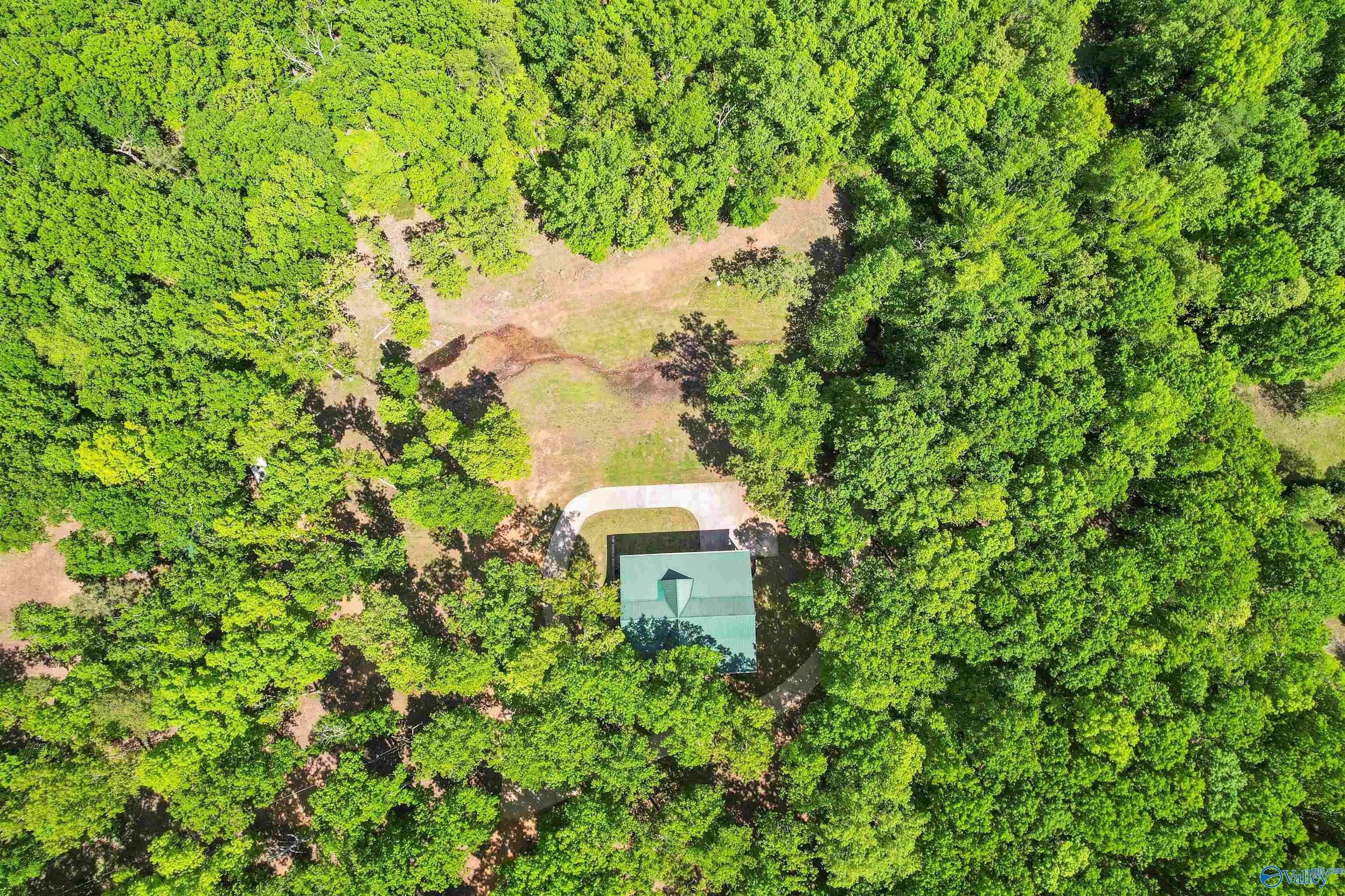 Property Photo: 170 Myers Drive AL 35748