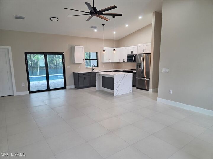Property Photo: 1008 NW 36th Place FL 33993