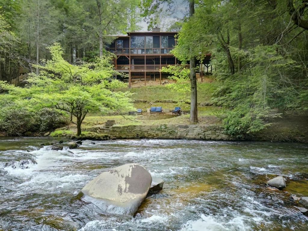 360 Cascade Point  Ellijay GA 30540 photo
