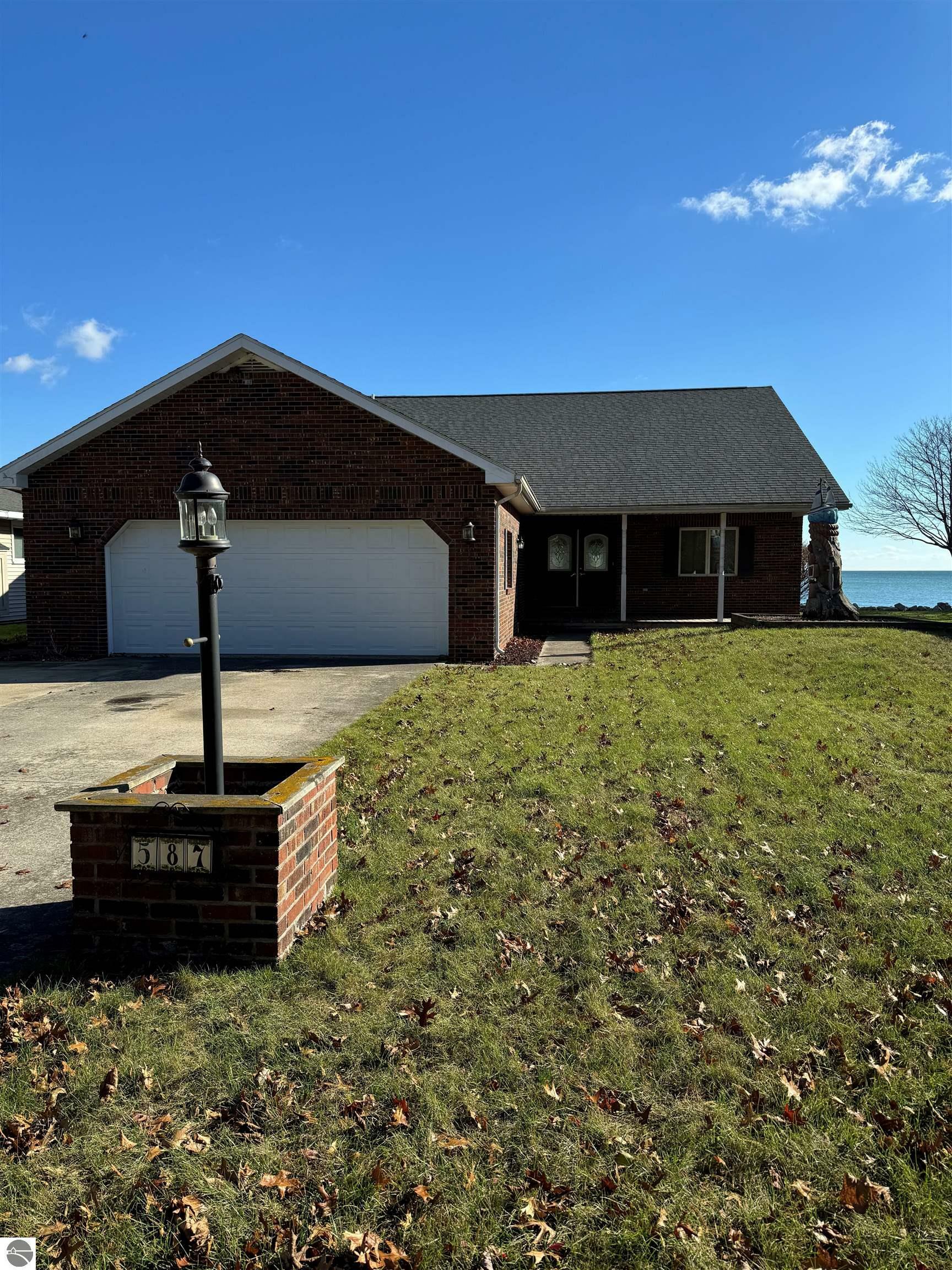 Property Photo: 587 Pine MI 48730