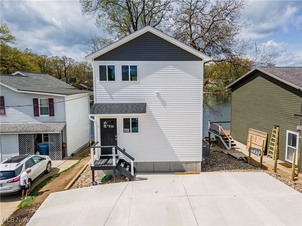 Property Photo:  3658 Birdland Avenue  OH 44319 