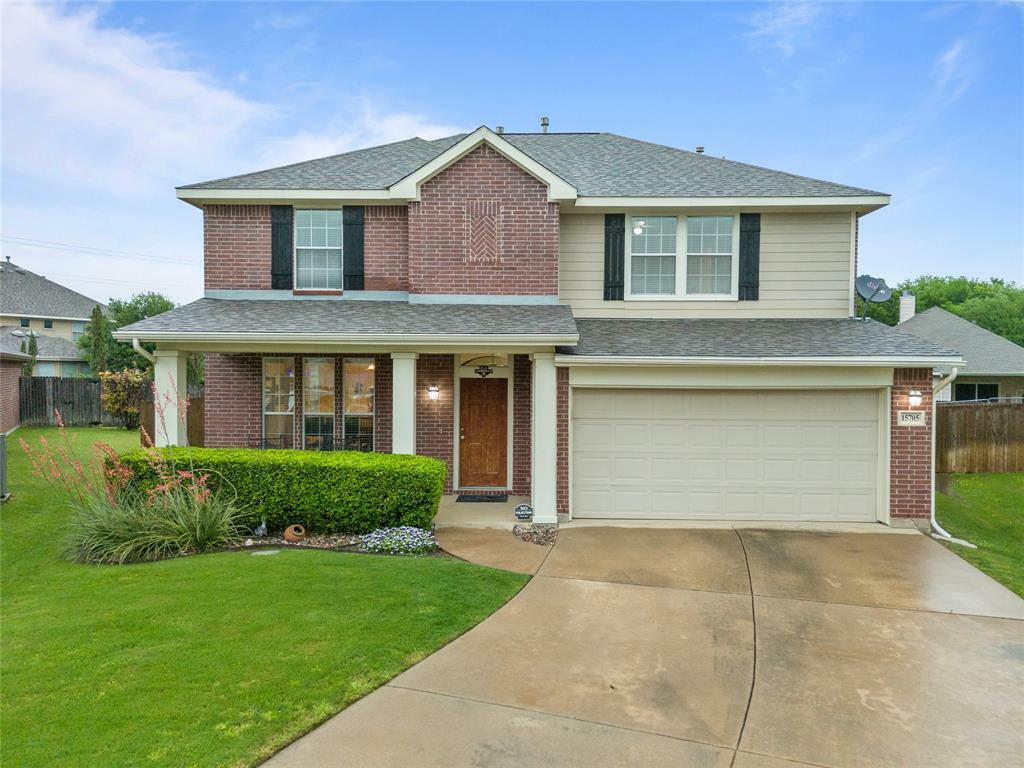Property Photo: 15705 Ringdove Court TX 76262