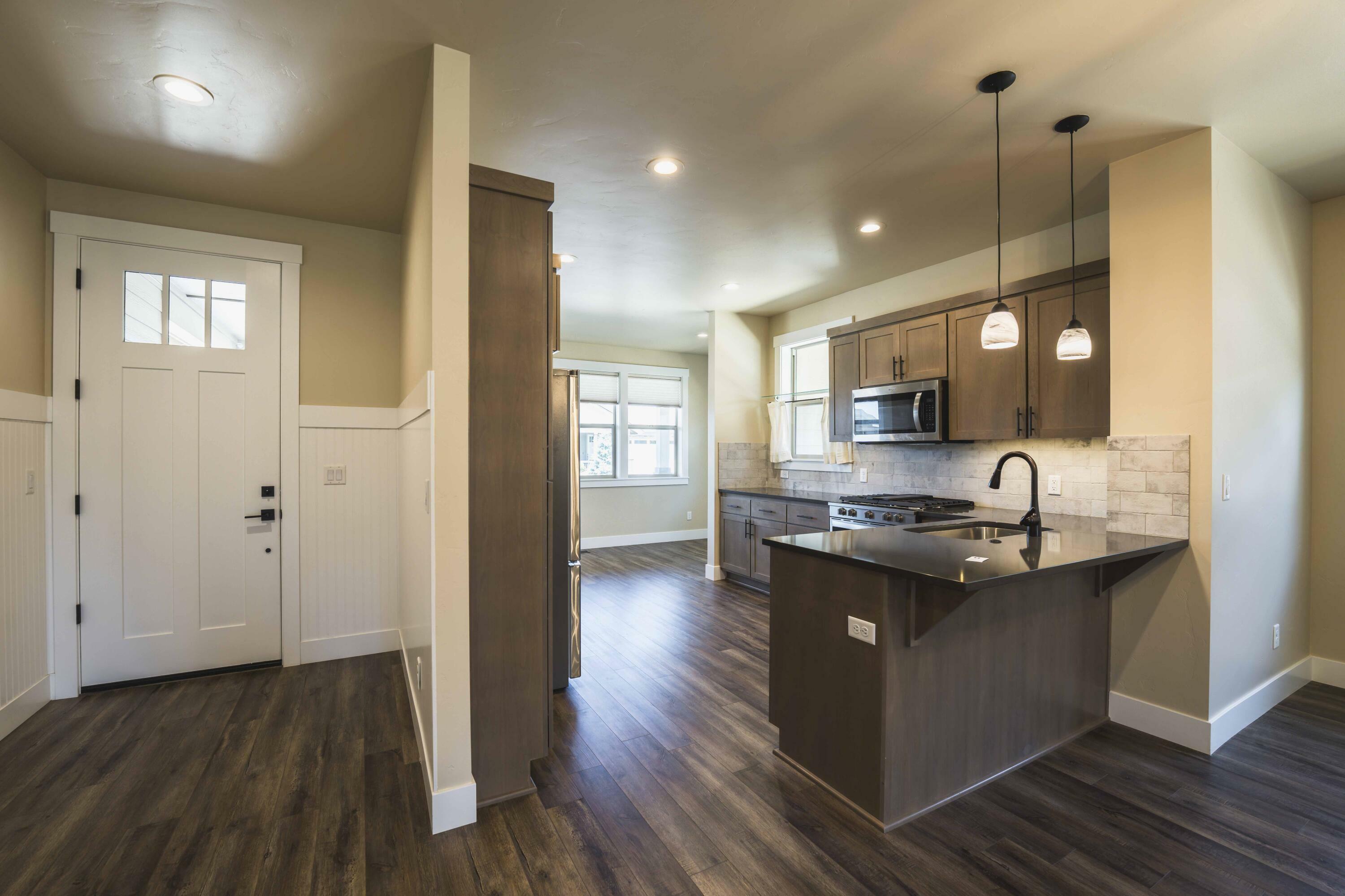 Property Photo: 2668 NW 25th Street OR 97756