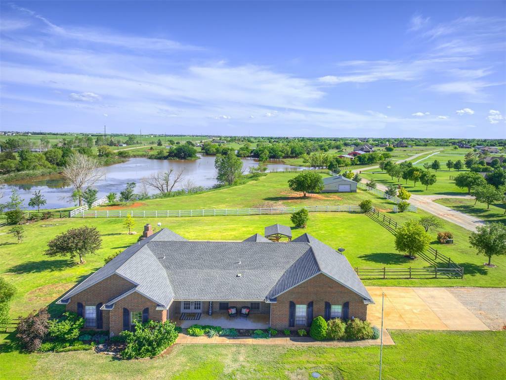 Property Photo: 30057 N 2969 Road OK 73016