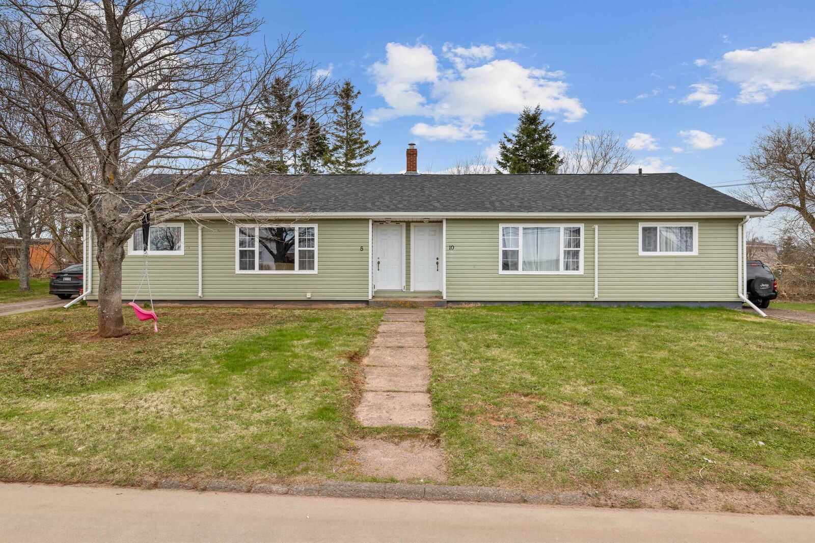 Property Photo: 8 School Street PE C0B 1M0