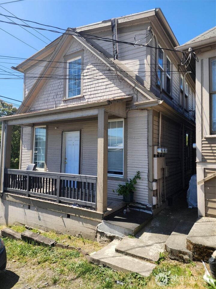 Property Photo:  1637  Center Street  WA 98409 