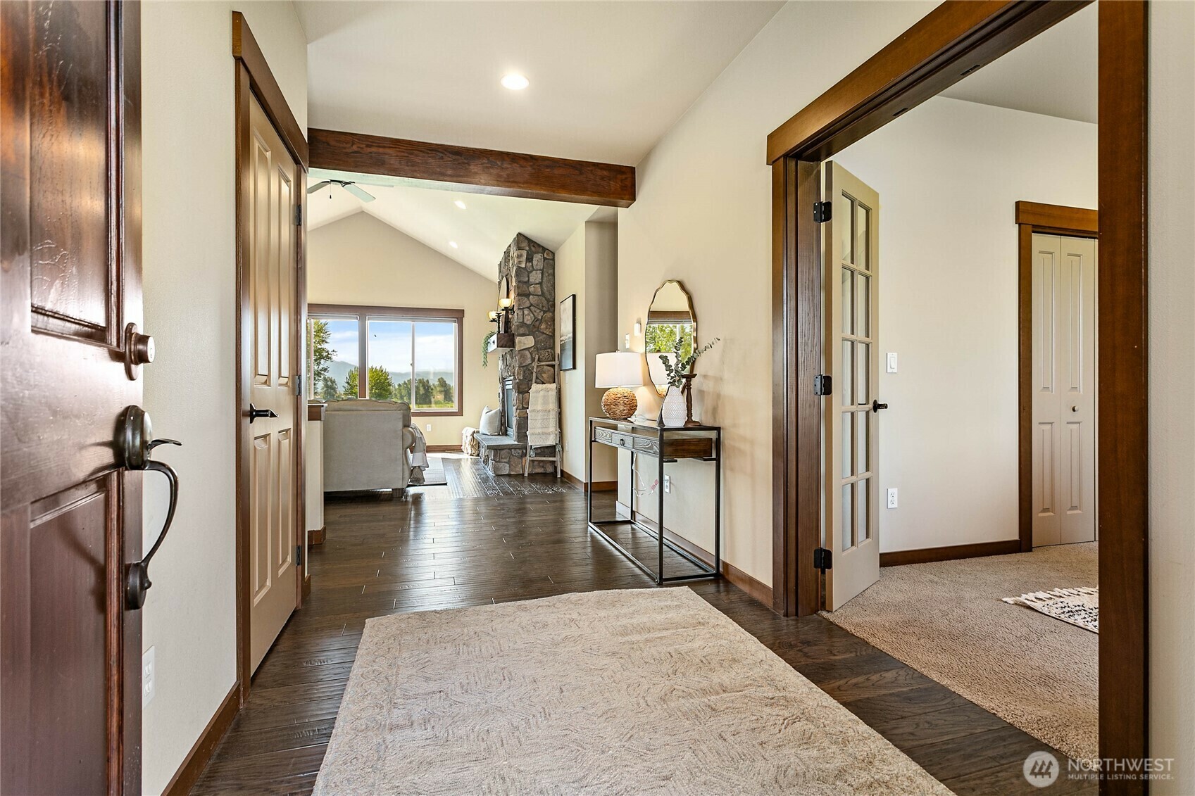 Property Photo: 105 Ridgeview Street WA 98295