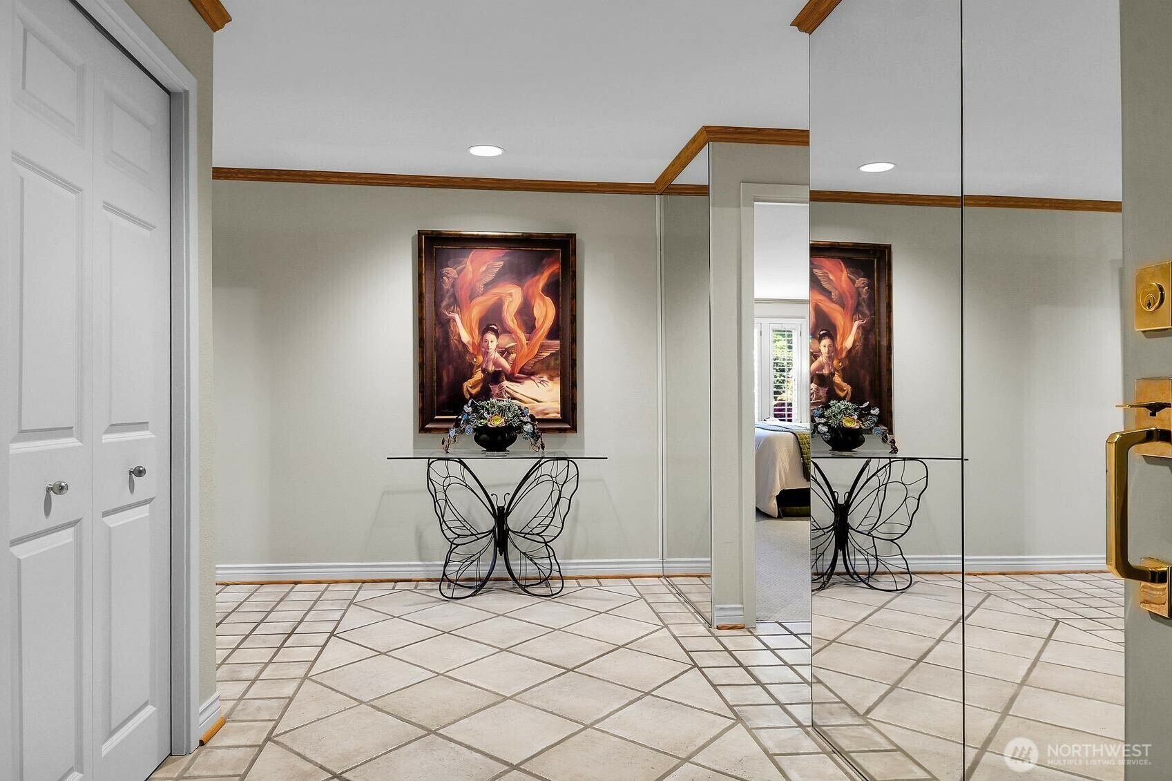 Property Photo: 6121 NE 175th Street B101 WA 98028