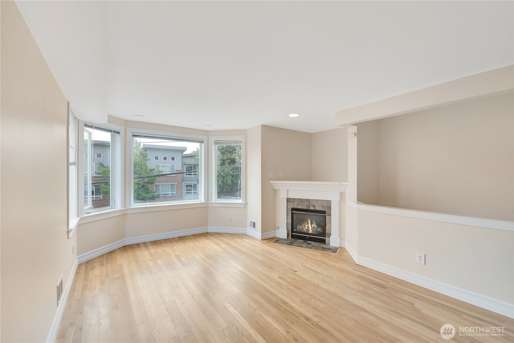Property Photo: 406 Aloha Street WA 98109