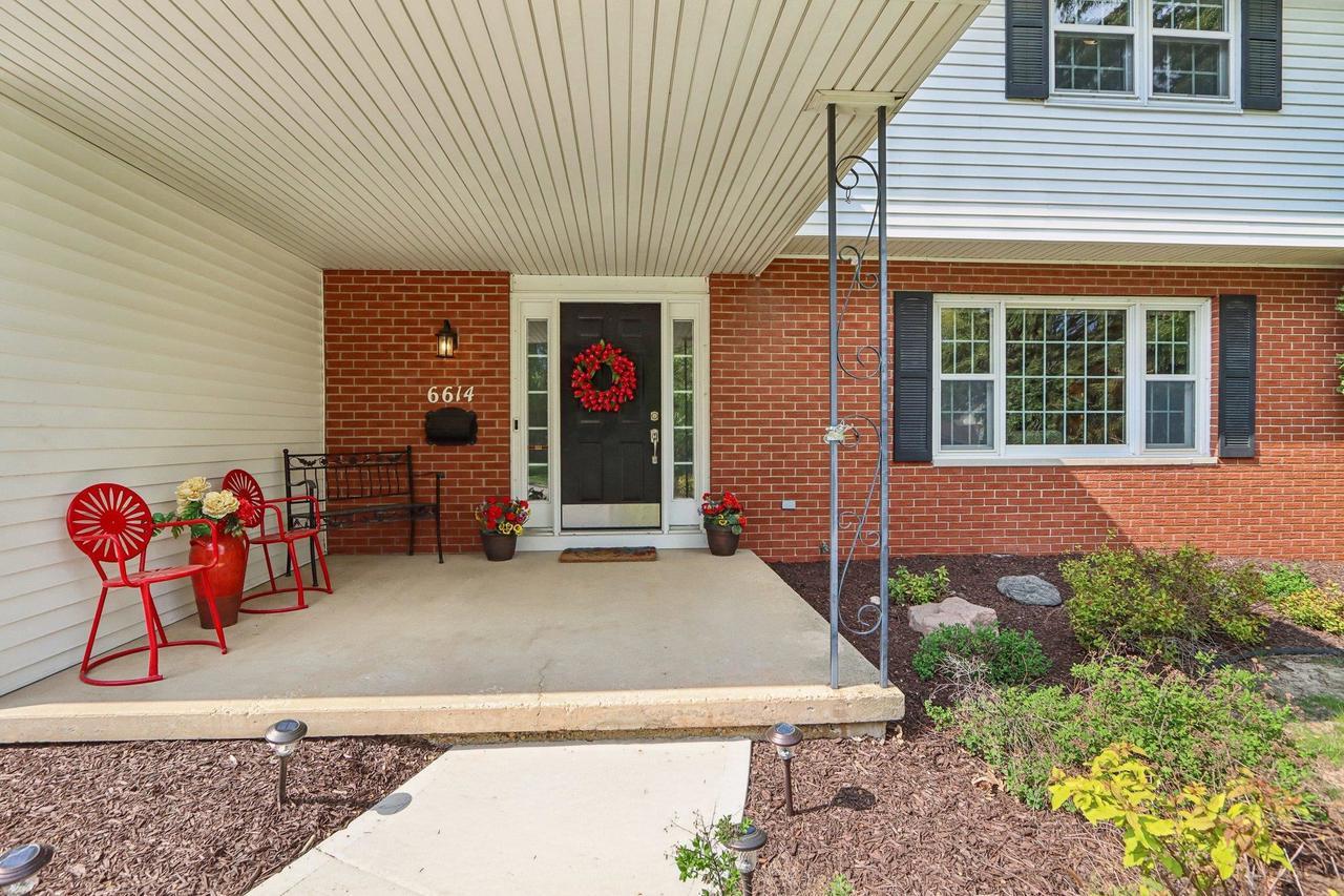 Property Photo: 6614 Inner Drive WI 53705