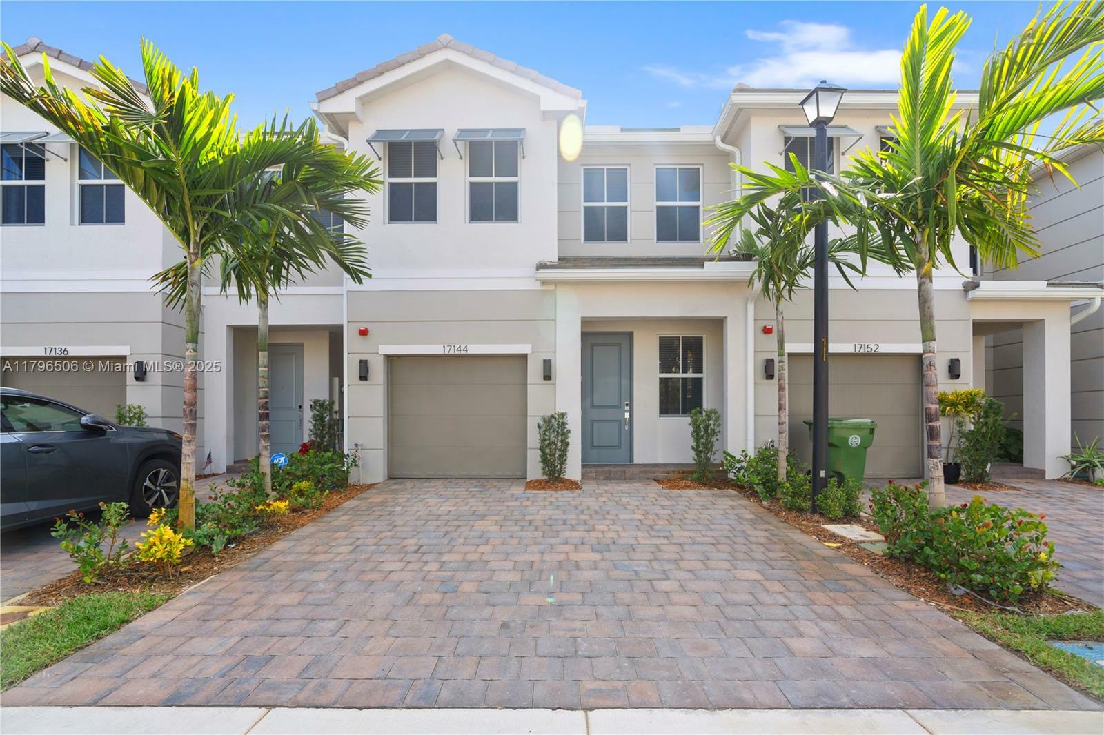 Property Photo: 17144 SW 1st St 17144 FL 33027