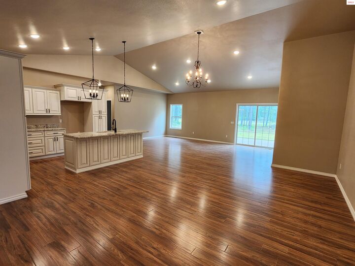 Property Photo:  415 Elk Rd  ID 83845 