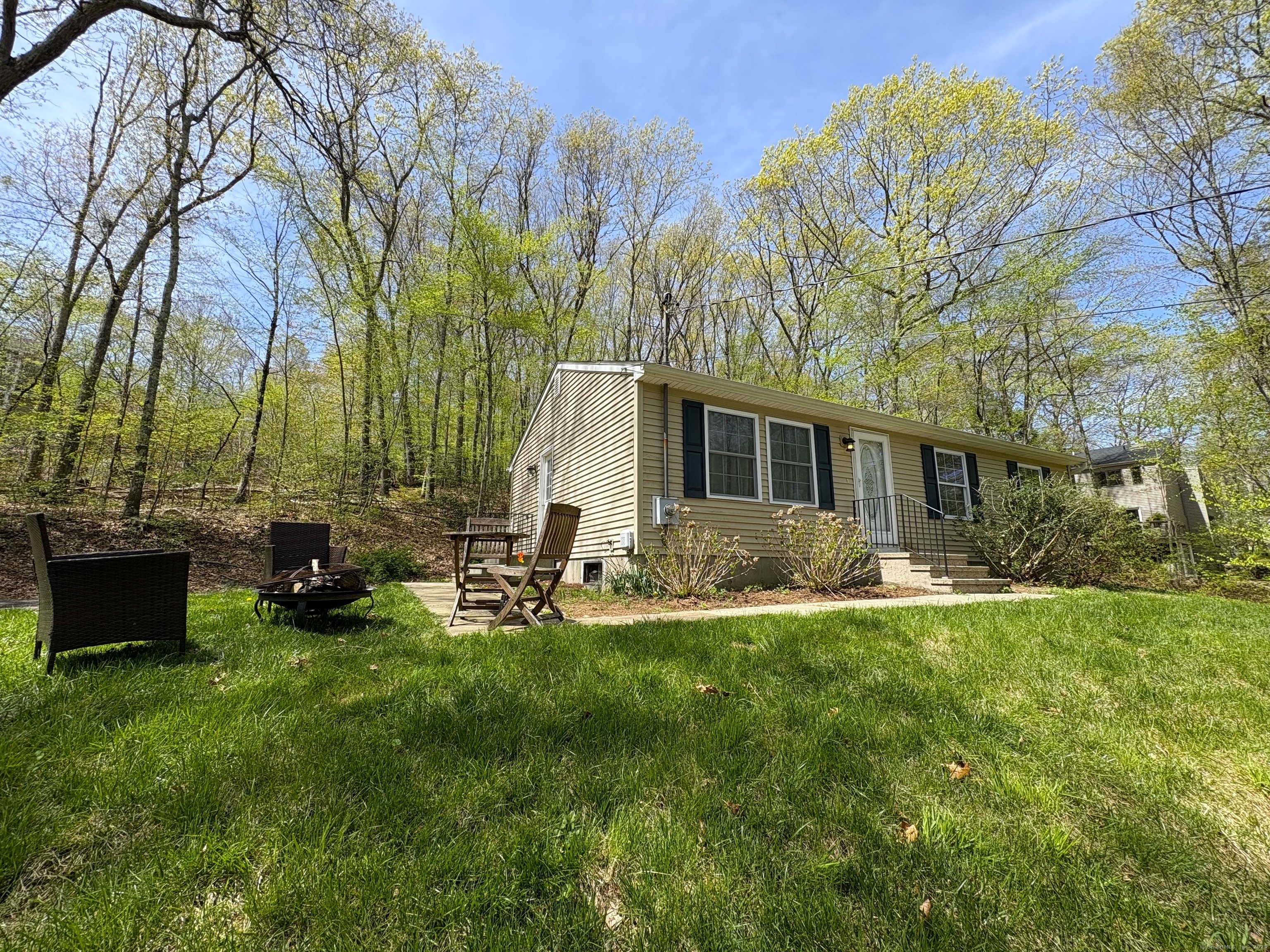 Property Photo: 161 Old New London Road CT 06420