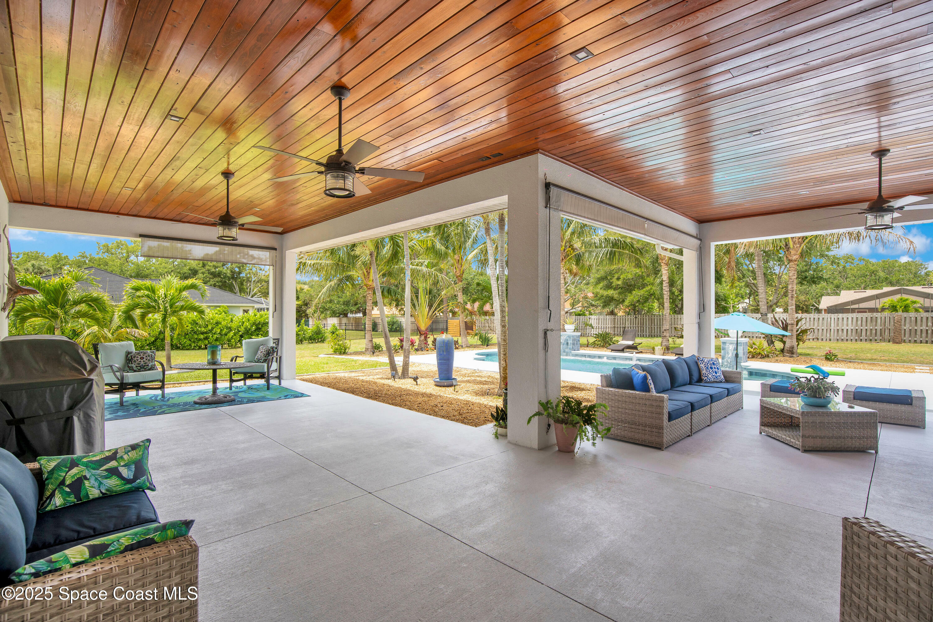 Property Photo: 130 Utopia Circle FL 32952