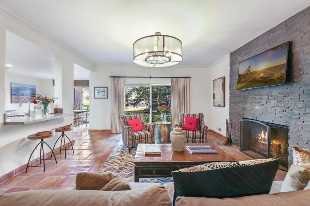 Property Photo:  2803 Summit 1 Condo Drive Dr 2803  ID 83353 