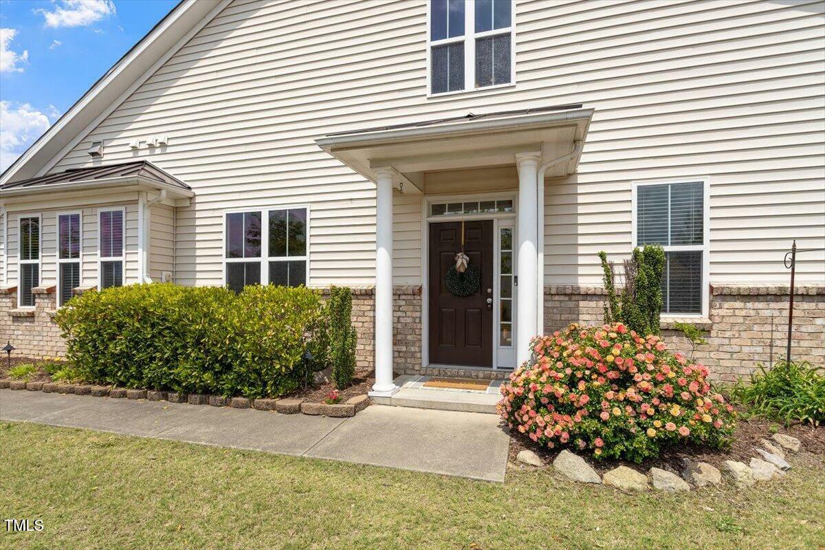 Property Photo: 2737 Casper Creek Lane NC 27616