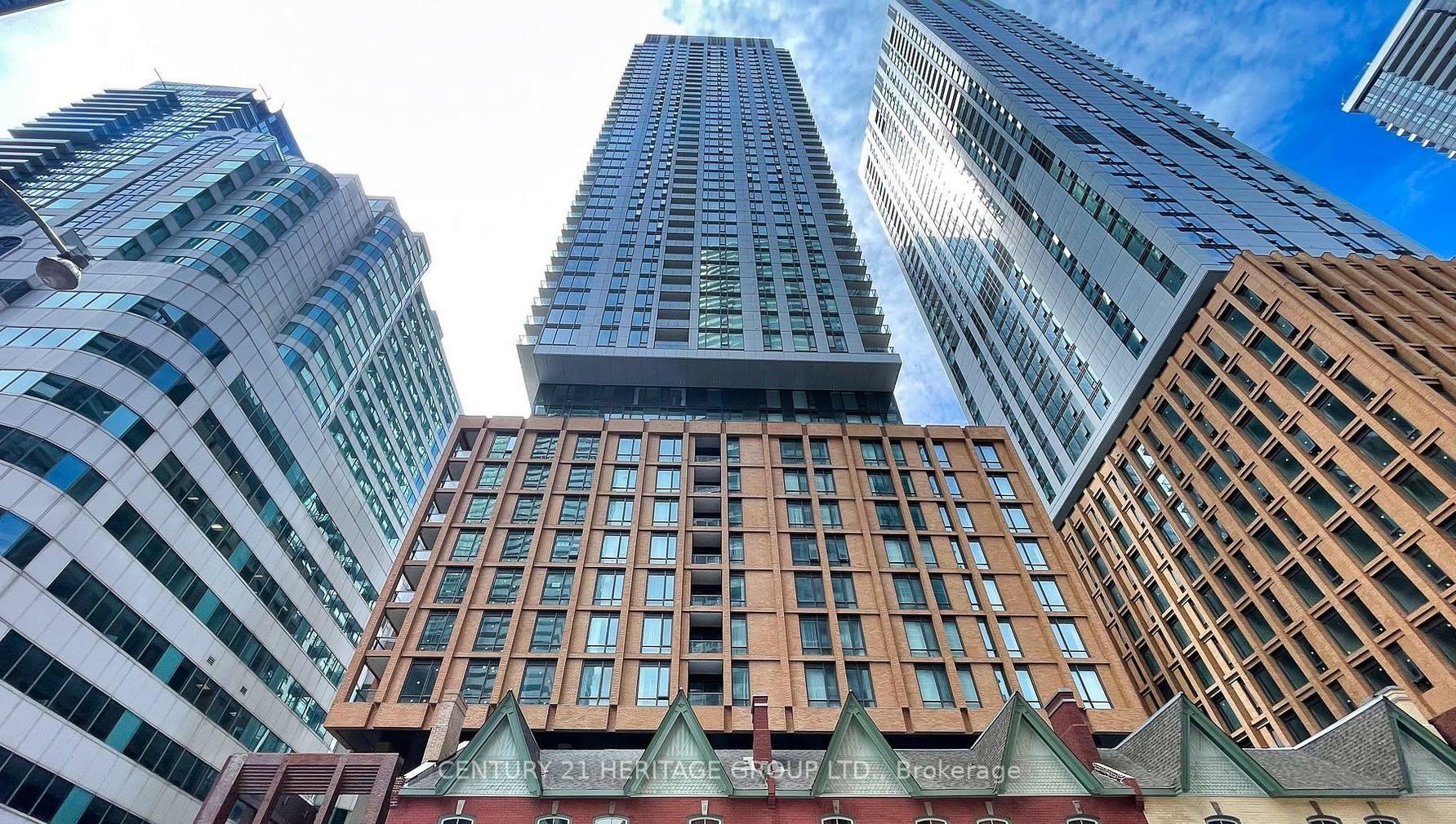 Property Photo: 8 Widmer Street 5008 ON M5V 0W6
