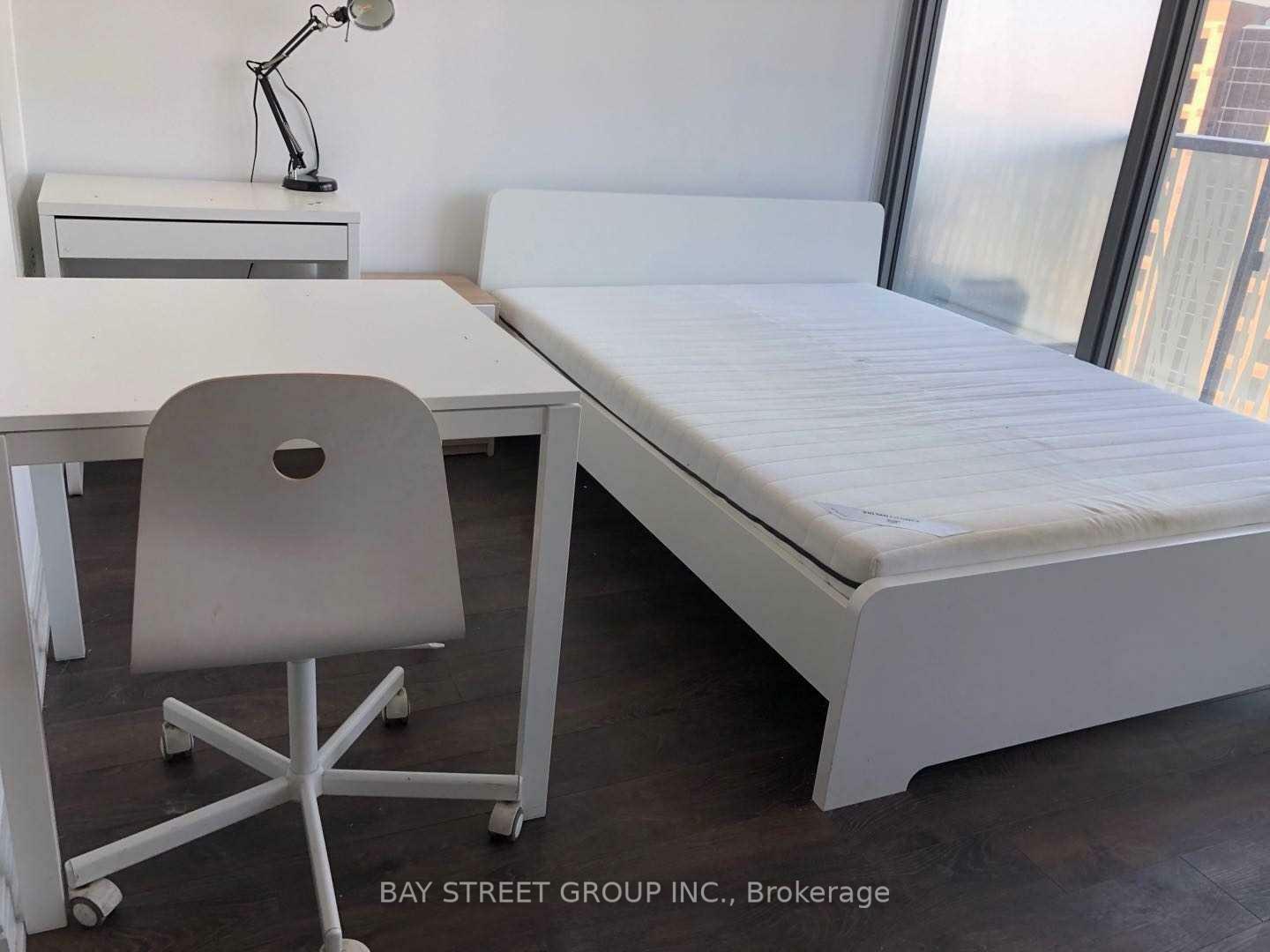 Property Photo: 50 Charles Street E 1913 ON M4Y 1T1