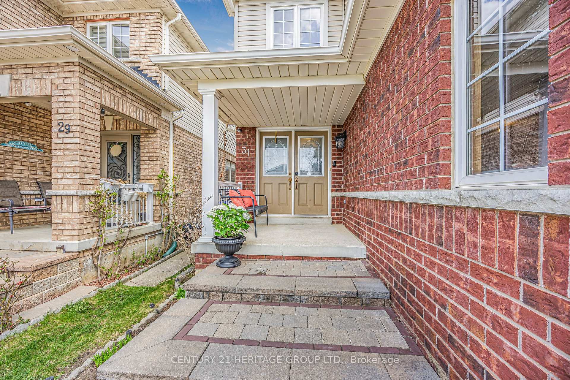 Property Photo: 31 Knight Street ON L9R 0B1