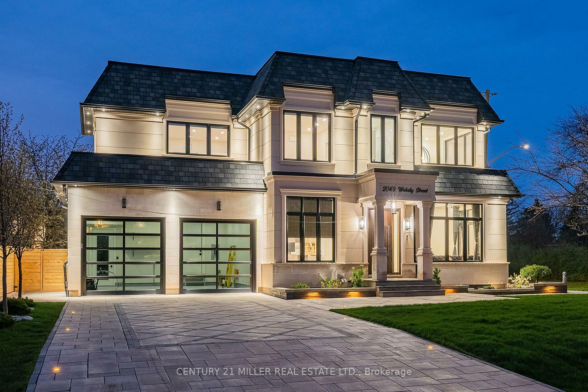 Photo de la propriété: 2049 Wakely Street ON L6L 2K3