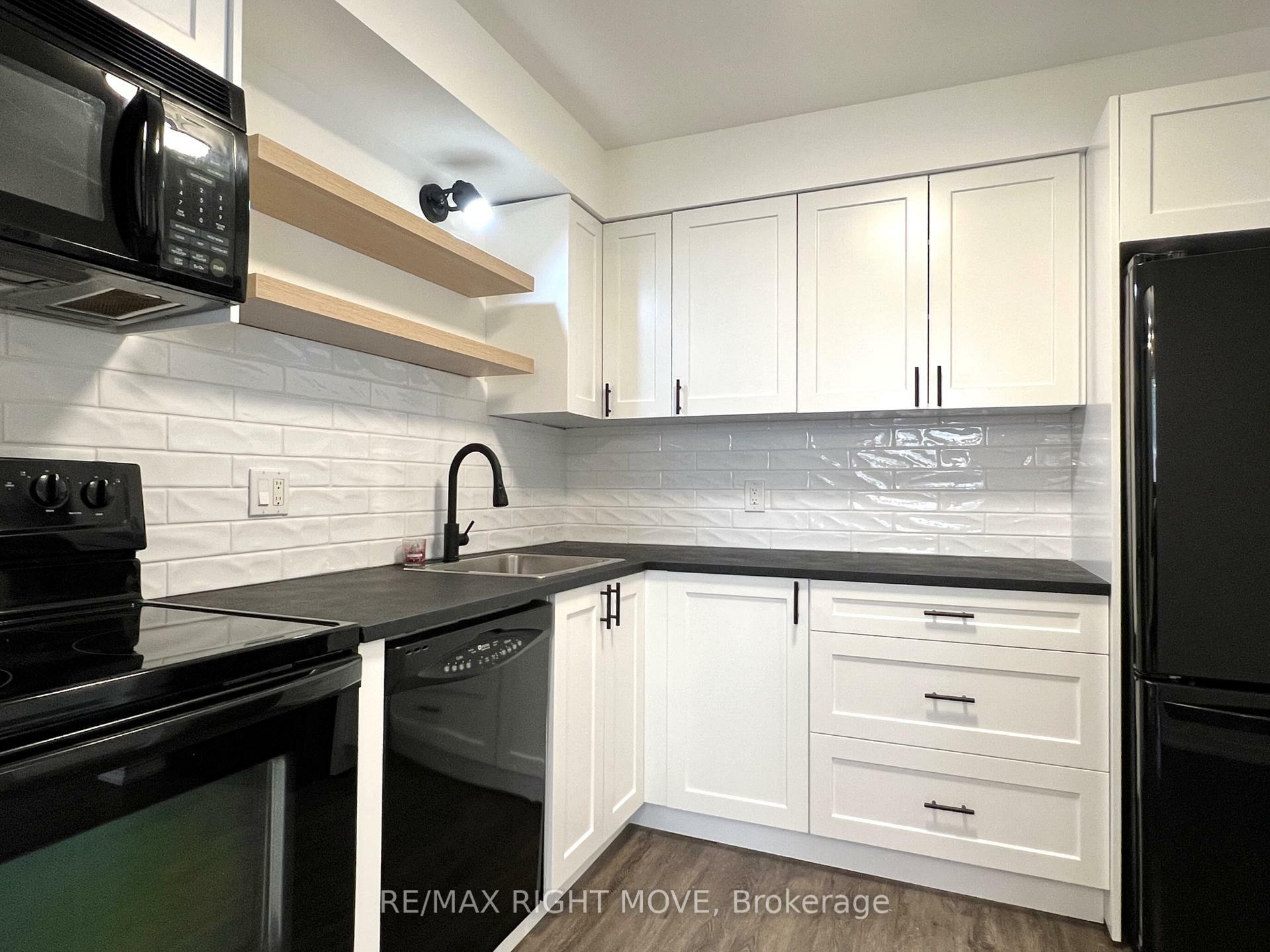 Property Photo: 25 South Street 103 ON L3V 7M7
