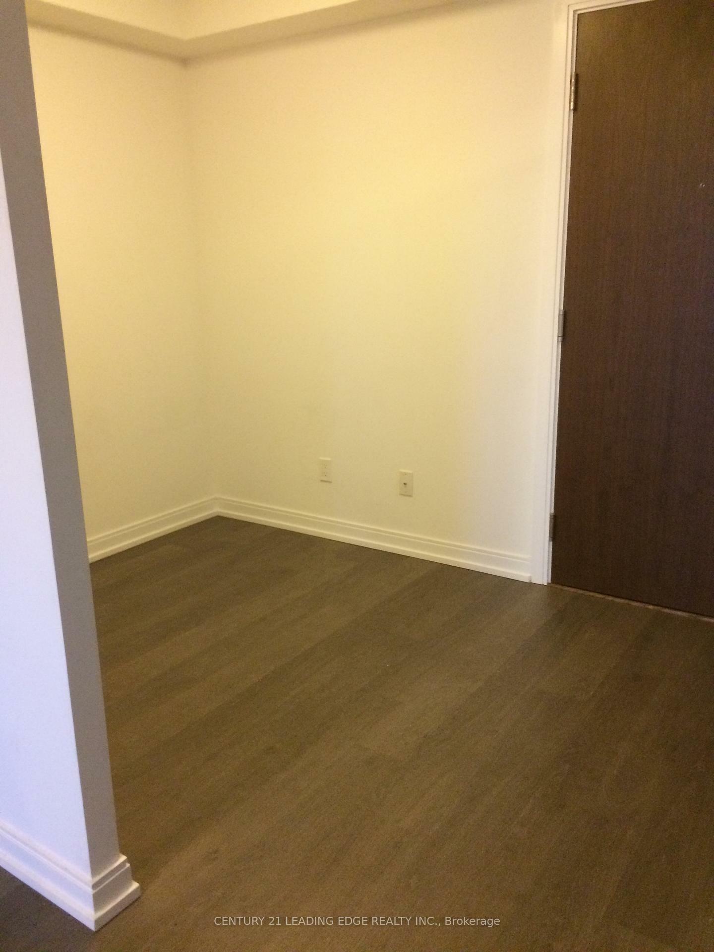 Photo de la propriété:  255 Village Green Square 710  ON M1S 0L7 