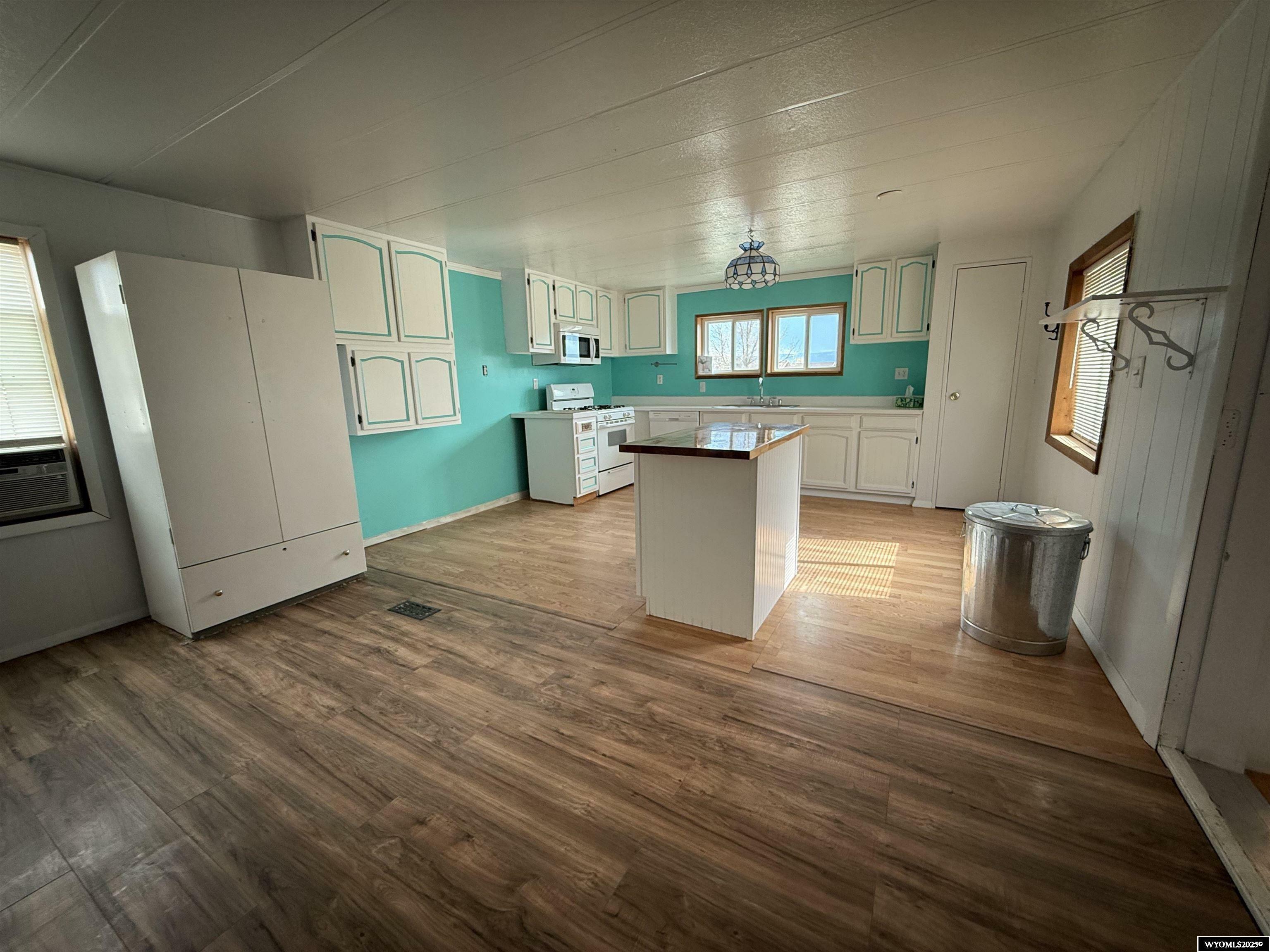 Property Photo: 2550 Sunset Avenue WY 82601